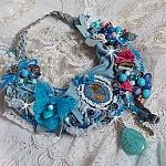 Plastron Far West, une tendance de l'Ouest Am&eacute;ricain brod&eacute; avec pierres de gemme, cristaux, perle de Murano, c&eacute;ramique, perles en m&eacute;tal, perles de boh&egrave;me, rocailles en verre et Argent 925